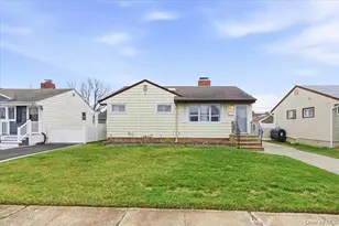 61 Grant St, Freeport, NY 11520 - Photo 19