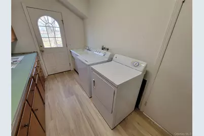 475 Route 25A #B, Rocky Point, NY 11778 - Photo 17