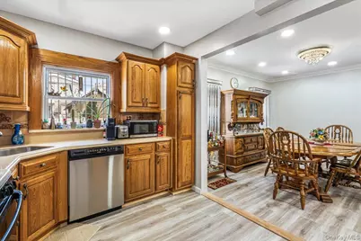 104-63 123rd Street, Richmond Hill, NY 11419 - Photo 7