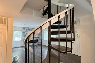 1090 Pelham Pkwy S, Bronx, NY 10461 - Photo 9