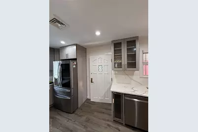 1090 Pelham Parkway S, Bronx, NY 10461 - Photo 7