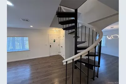 1090 Pelham Parkway S, Bronx, NY 10461 - Photo 15