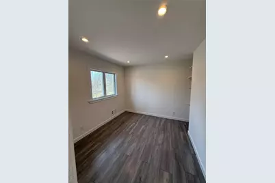 1090 Pelham Parkway S, Bronx, NY 10461 - Photo 21