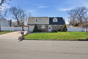 178 Geery Ave, Holbrook, NY 11741 - Photo 3