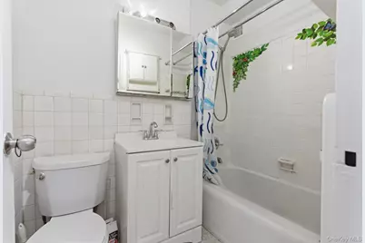 144-30 Sanford Ave #6V, Flushing, NY 11355 - Photo 9