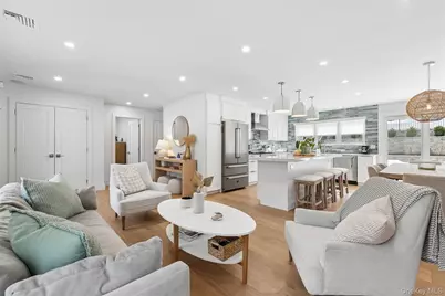 6 W Landing Road, Hampton Bays, NY 11946 - Photo 21