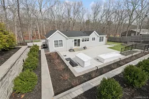 6 W Landing Rd, Hampton Bays, NY 11946 - Photo 15