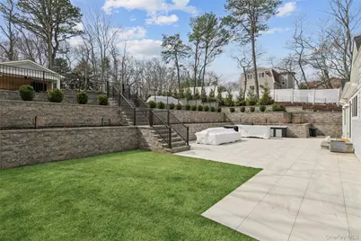 6 W Landing Road, Hampton Bays, NY 11946 - Photo 5