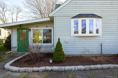 6 Gale Drive, Poughkeepsie, NY 12603 - Photo 3