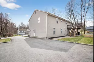 123 Foxwood Dr S, Newburgh, NY 12550 - Photo 41