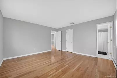 123 Foxwood Drive S, Newburgh, NY 12550 - Photo 23