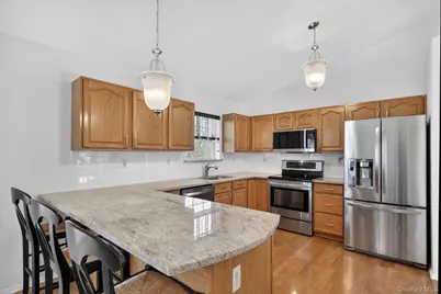 123 Foxwood Drive S, Newburgh, NY 12550 - Photo 13