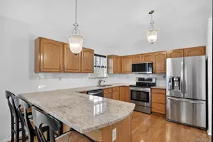 123 Foxwood Dr S, Newburgh, NY 12550 - Photo 13