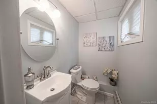 6 Oatley Pl, Commack, NY 11725 - Photo 25