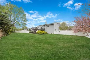6 Oatley Pl, Commack, NY 11725 - Photo 5