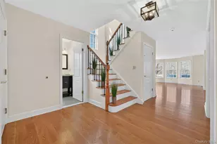 24 Coventry Cir, Mahopac, NY 10541 - Photo 3