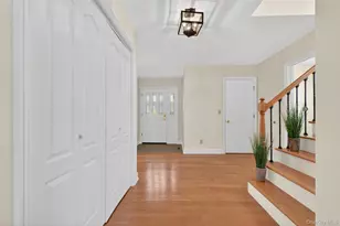 24 Coventry Cir, Mahopac, NY 10541 - Photo 5