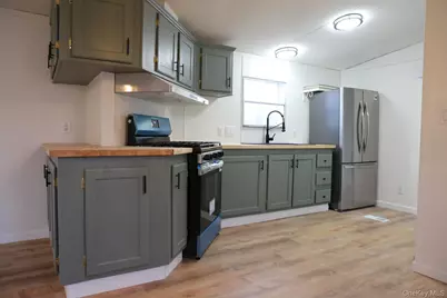 9 Milton, Beacon, NY 12508 - Photo 3