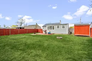 80 Cherubina Ln, North Babylon, NY 11703 - Photo 19