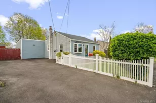 80 Cherubina Ln, North Babylon, NY 11703 - Photo 3