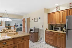 23 Abbey Ln, Setauket, NY 11733 - Photo 9
