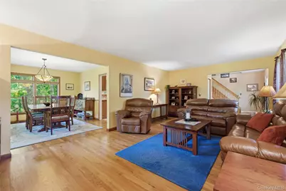 23 Abbey Lane, Setauket, NY 11733 - Photo 3