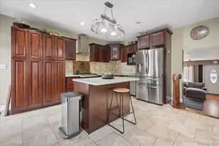 25 Hollis St, Highland Mills, NY 10930 - Photo 5