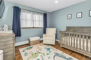 31 Baldwin St, East Islip, NY 11730 - Photo 11