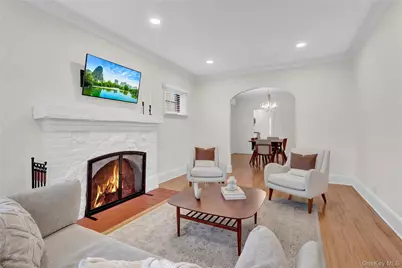 37 Fountain Avenue, Rockville Centre, NY 11570 - Photo 7