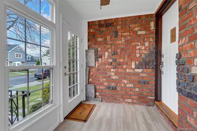 37 Fountain Avenue, Rockville Centre, NY 11570 - Photo 5