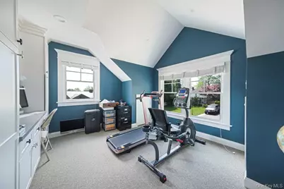 71 Mc Cue, Babylon, NY 11702 - Photo 37