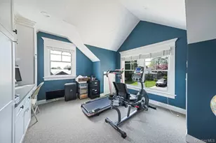 71 Mc Cue, Babylon, NY 11702 - Photo 37