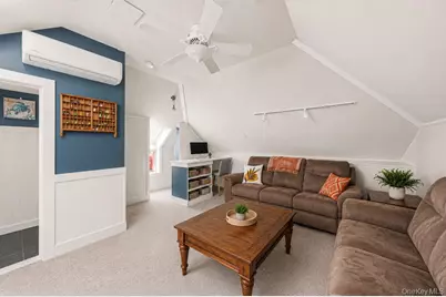 71 Mc Cue, Babylon, NY 11702 - Photo 41