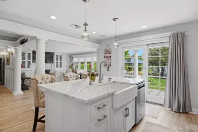 71 Mc Cue, Babylon, NY 11702 - Photo 11