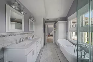 71 Mc Cue, Babylon, NY 11702 - Photo 29