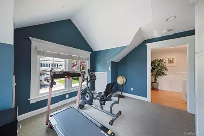 71 Mc Cue, Babylon, NY 11702 - Photo 39