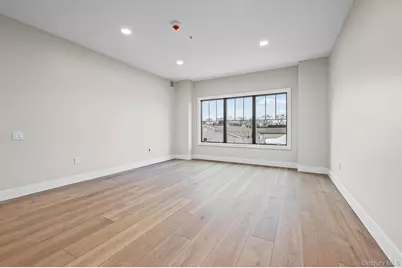 80 Division #101, Patchogue, NY 11772 - Photo 5