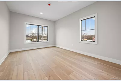 80 Division #101, Patchogue, NY 11772 - Photo 9