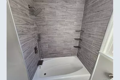 70 E Valley Stream Boulevard #2, Valley Stream, NY 11580 - Photo 7