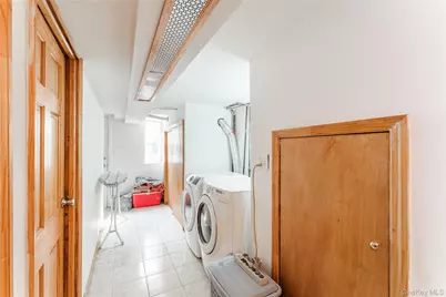 6623A Alderton Street, Rego Park, NY 11374 - Photo 21
