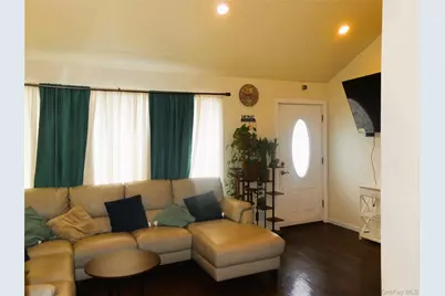 15 Penndale Drive, Amityville, NY 11701 - Photo 9