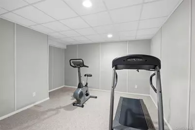 23 Mary Court, Melville, NY 11747 - Photo 33