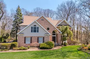 23 Mary Ct, Melville, NY 11747 - Photo 47