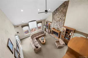 23 Mary Ct, Melville, NY 11747 - Photo 19