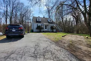 47 Kinderhook Dr, Poughkeepsie, NY 12603 - Photo 13