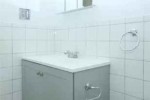 13 Regina Pl, Yonkers, NY 10703 - Photo 11