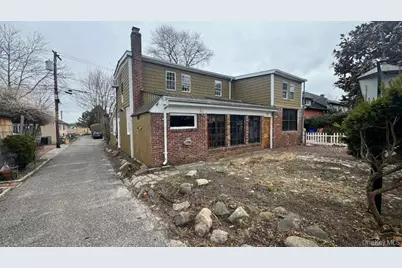 17 Jade Street, Oakdale, NY 11769 - Photo 23