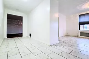 137-05 Franklin Ave, Flushing, NY 11355 - Photo 17