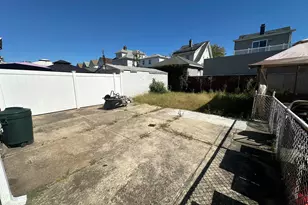 115-35 114th Pl, Ozone Park, NY 11420 - Photo 17