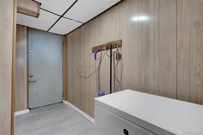 24 Milburn Road, Sound Beach, NY 11789 - Photo 23